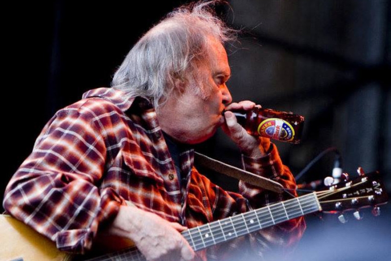 1310_neil.young.jpg