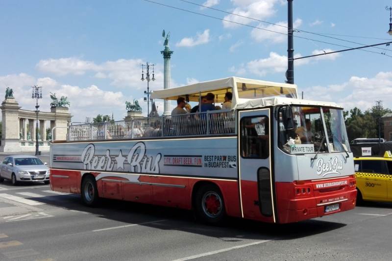 2022_beerbus.jpg